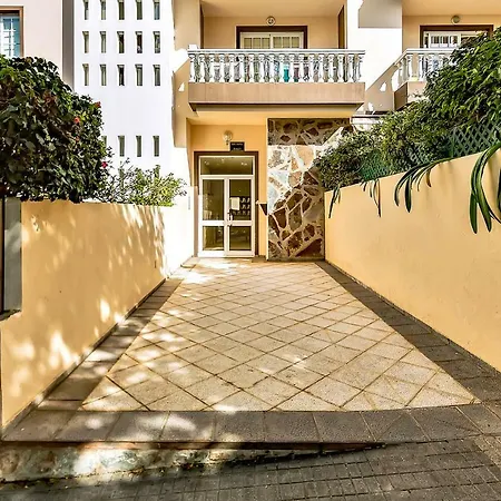 Edificio Nena 3 Bedrooms 公寓 *