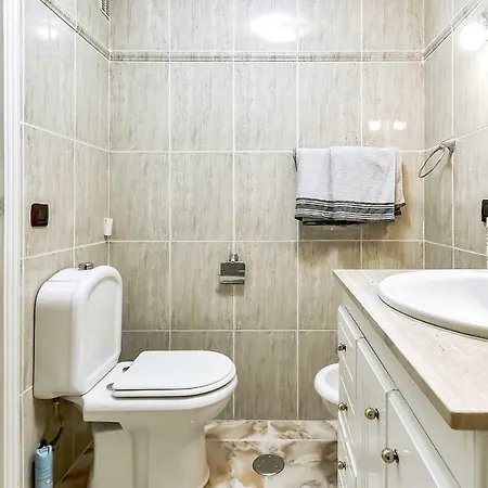 Edificio Nena 3 Bedrooms *