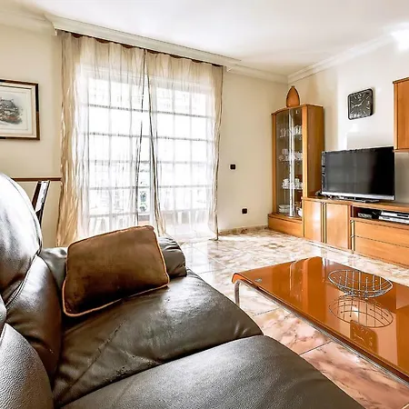 Edificio Nena 3 Bedrooms Apartmán